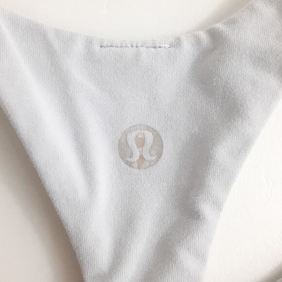 Lululemon Racerback Sports Bra womens 6 Gray White Mesh Cutout Athleisure - Picture 3 of 8